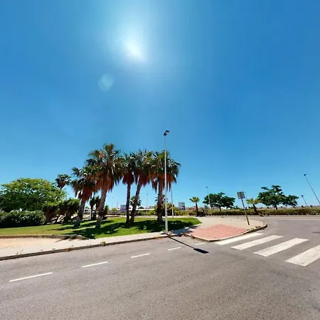 Erdgeschosswohnung In Punta Prima * טורבייחה