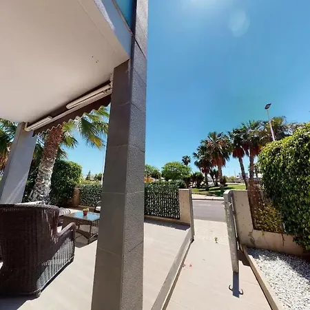 Erdgeschosswohnung In Punta Prima * טורבייחה