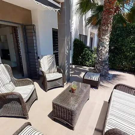 Lägenhet Erdgeschosswohnung In Punta Prima Torrevieja